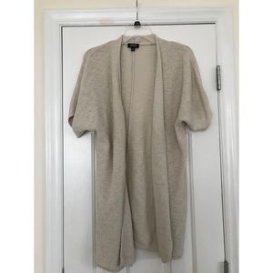 Jones new York long sleeveless cardigan